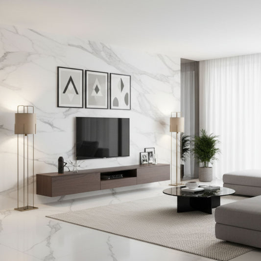 Pavimento Cerâmico Portofino Brilho Retificado 60x120 cm com padrão de mármore numa sala com sofá e televisão.