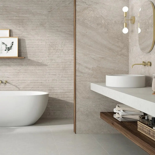 Revestimento Manaos White 40x120 cm da Pamesa aplicado num ambiente.